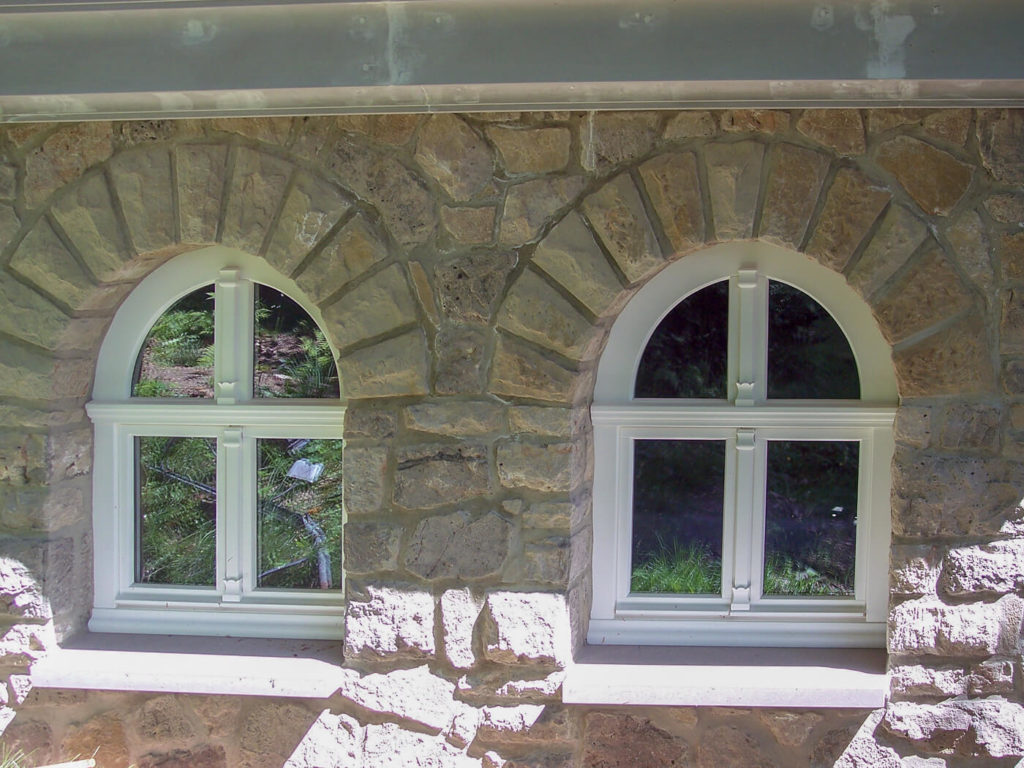 Fenster aus Holz Fenster nach Maß Einbruchsichere Holzfenster rund