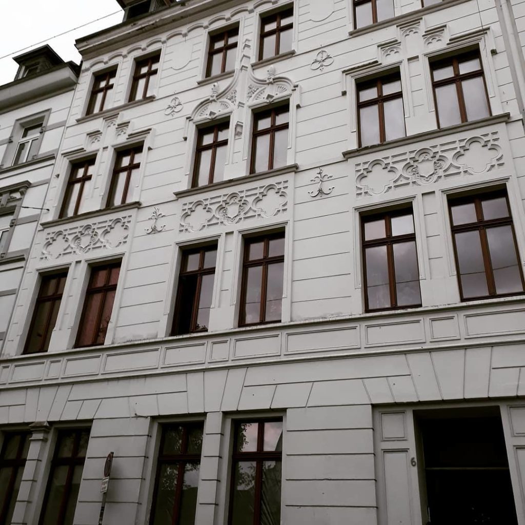 Meranti Fenster in Wuppertal